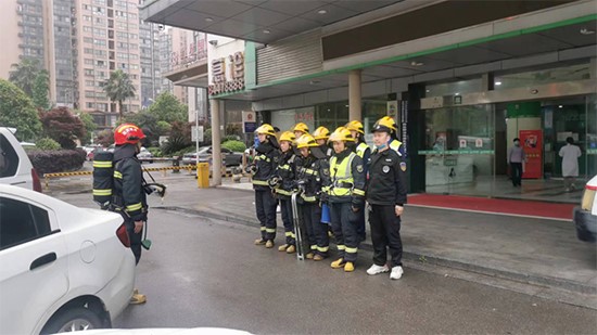 “五一”將至 開(kāi)展消防演練 守住安全生命線